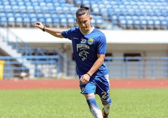 Kompetisi Sudah Bergulir di Negara Asal, Gelandang Blasteran Persib Merasa Aneh