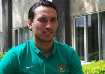 Ezra Walian Kenang Momen Bersama Bintang Juventus Kala Membela Ajax U-19