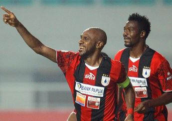 Legenda Pulang ke Rumah, Boaz Solossa Kembali ke Pangkuan Persipura Jayapura