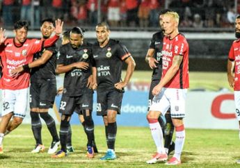 Sudah Pensiun, Legenda Persija Bambang Pamungkas Enggan Dimintai Tanda Tangan