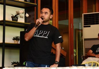 Ponaryo Astaman Sebut Jadi Pelatih Itu Sulit dan Bikin Susah Tidur