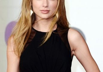 Taylor Swift: Kembali Ke Layar Lebar!