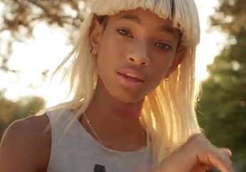 Willow Smith: Tampil Beda di Video Klip Summer Fling