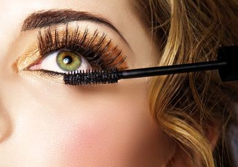 Ini 5 Trik Makeup Untuk Mencegah Maskara Gampang Luntur Walaupun Bukan Waterproof