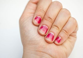 3 Cara Ini Bisa Kita Lakukan Untuk Touch-up Kuteks yang Terkelupas