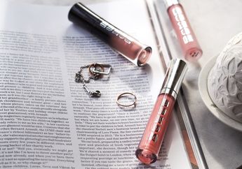 6 Fungsi Lain Lip Gloss Selain Untuk Membuat Bibir Terlihat Shiny!