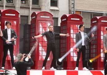 One Direction: Sukses Menjual Take Me Home