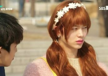 7 Idol Kpop Cowok yang Lebih ‘Cantik’ dari Idol Kpop Cewek Saat Menggunakan Kostum Perempuan