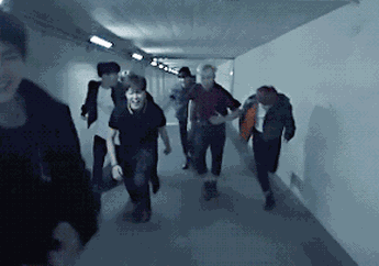 Cara Dapet Perhatian BTS di Fan-Meeting