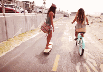 Inspirasi Gaya Casual Buat Ke Pantai