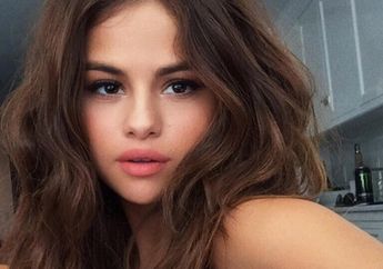 4 Cara Membuat Bibir Kita Terlihat Lebih Lembut dan Pink Alami
