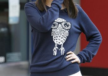 Mana Yang Lebih Keren, Seleb Hollywood Dengan Sweater Atau Tank Top
