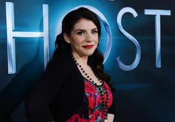 Penulis Twilight, Stephenie Meyer, akan meliris novel baru berjudul The Chemist