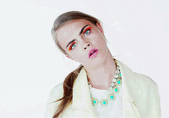 Cara Delevingne: 5 Hal Yang Bikin Enggak Suka Menjadi Model