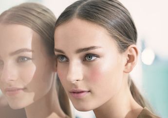 Yuk, Bersihkan Makeup Dengan Remover Alami Buatan Kita Sendiri!