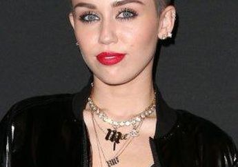 Aksesori Bling-Bling Ala Miley Cyrus