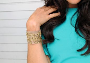 DIY Zipper Bracelet
