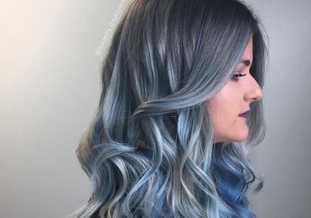 Denim Hair, Tren Warna Rambut Super Keren yang Enggak Akan Lekang Dimakan Zaman