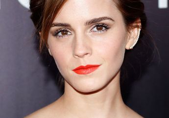 Emma Watson: Gunakan Ethical Fashion Sebagai Kampanye Lingkungan