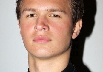 Ansel Elgort: Pecinta EDM Yang Suka Akting