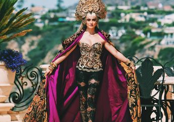Bikin Bangga! Agnes Monica Pakai Kebaya dan Batik di Video Klip Long As I Get Paid