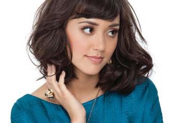 Dia Frampton: Cewek Mellow yang Suka Belajar