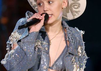 Miley Cyrus: Konsernya Bakal Mendidik Anak-Anak