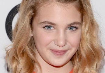 Sophie Nelisse: Dari Senam ke Akting
