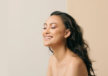 Buat Pemula, Pakai GLAZED! Liquid Eye Tint Rollover Reaction untuk Tampilan Mata Lebih Memukau!