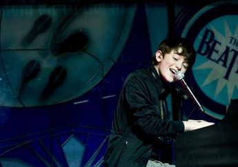 Greyson Chance Hold on Til The Night Showcase: Enggak berhenti teriak!