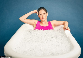 Ini Alasan Mandi dengan Es Batu Bermanfaat Cegah Cedera Setelah Berolahraga