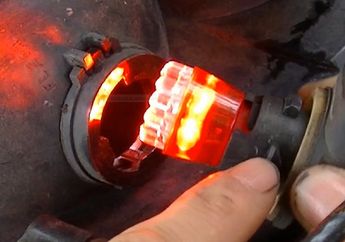 Perlukah Merawat Lampu Mobil ? Ternyata Ini yang Wajib Diperhatikan Untuk Tingkatkan Kewaspadaan