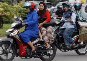 Inilah Bahaya Membonceng Motor Menggunakan Rok Panjang, Wanita Wajib Tahu Nih!