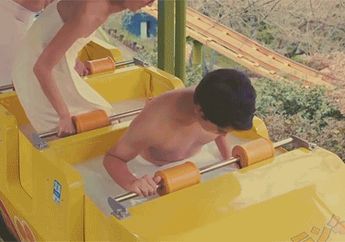 Mau Naik Roller Coaster Berisi Air Hangat? Tunggu Taman Bermain Spa di Jepang Ini