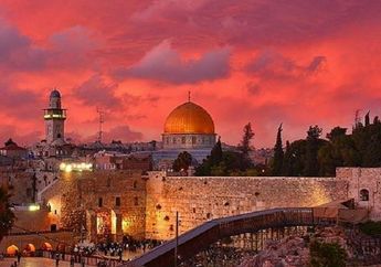 Tidak Hanya Politis, Model Cantik Bella Hadid, Juga Mengecam Aksi Penetapan Yerusalem Sebagai Ibukota Israel