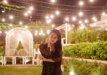 Tampil Kenakan Dress, Artis Dinda Hauw Tampil Anggun Memesona, Bikin Jatuh Hati deh!