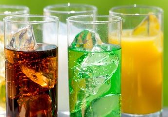 Waspada! Tidak Hanya Memicu Obesitas, Minuman Bersoda Juga Bisa Sebabkan Beberapa Penyakit Serius Ini