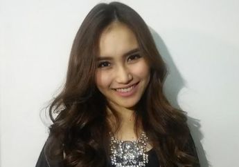 Ups! Ayu Ting Ting Ternyata Tidak Tahu Presiden Ke-4 Indonesia dan Nama Rumah Adat Minangkabau