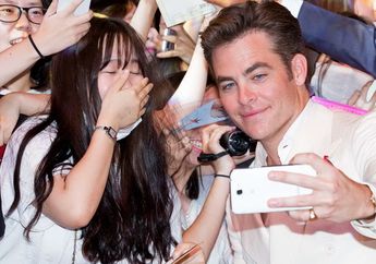 Chris Pine Sekarang Botak! Masih Ganteng Enggak Ya?