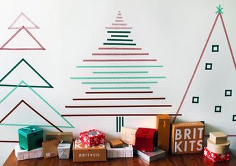 Murah Nggak Pake Ribet, Pohon Natal Ini Bisa Dibikin Cuman dari Selotip, Udah Bisa Bongkar Pasang, Ngirit Tempat Lagi