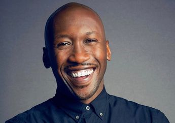 Mahershala Ali, Pemain Moonlight Ini jadi Aktor Muslim Pertama yang Memenangkan Piala Oscar