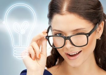 Bukan Kecantikan, Ternyata Pria Lebih Menyukai Wanita Kutu Buku, kok Bisa?