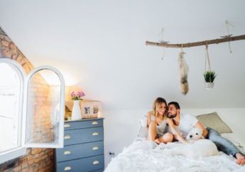 Tanpa Tampil Terbuka, Ini 4 Hal Sederhana yang Membuatmu Terlihat Sangat Seksi di Mata Pria