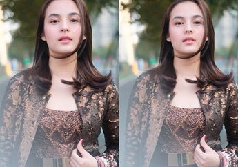 Siapa Bilang Busana Formal Nggak Cocok Dipadukan dengan Sneakers? Contek Gaya Chelsea Islan Ini deh!