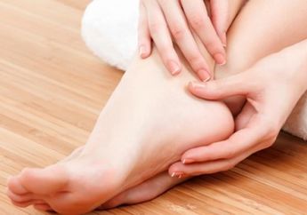 Nggak Percaya Diri Pakai Heels Karena Tumit Pecah-pecah? Yuk Atasi dengan Bahan Alami Ini!