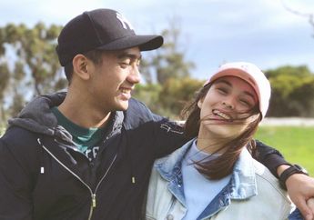 Bikin Takluk! Begini Penampilan Kekasih Chelsea Islan, Daffa Wardhana Saat di Wonogiri dengan Topi Caping di Kepalanya