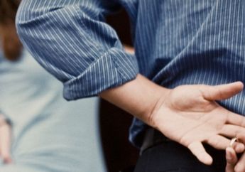 Lagi Ramai Isu Pelakor, Ini 6 Alasan Sesungguhnya Mengapa Pria Selingkuh Meski Sudah Menikah