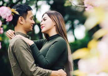 Vicky Shu Beberkan Masa Awal Pendekatan Bersama Ade Imam di Jepang, Manis Banget!