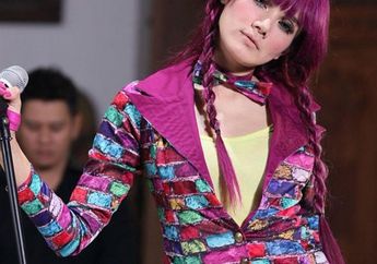 Cantiknya Mulan Jameela Pakai Jilbab, Netizen Malah Salah Fokus ke Makeupnya