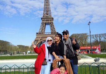 Tanpa Ayu Ting-Ting, Kedua Orang Tua Penyanyi Sambalado Itu Jelajah Benua Eropa 